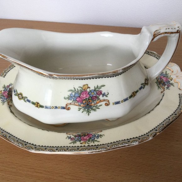 Alfred Meakin Harmony fruit bowl and creamer USA patent - Picture 1 of 7